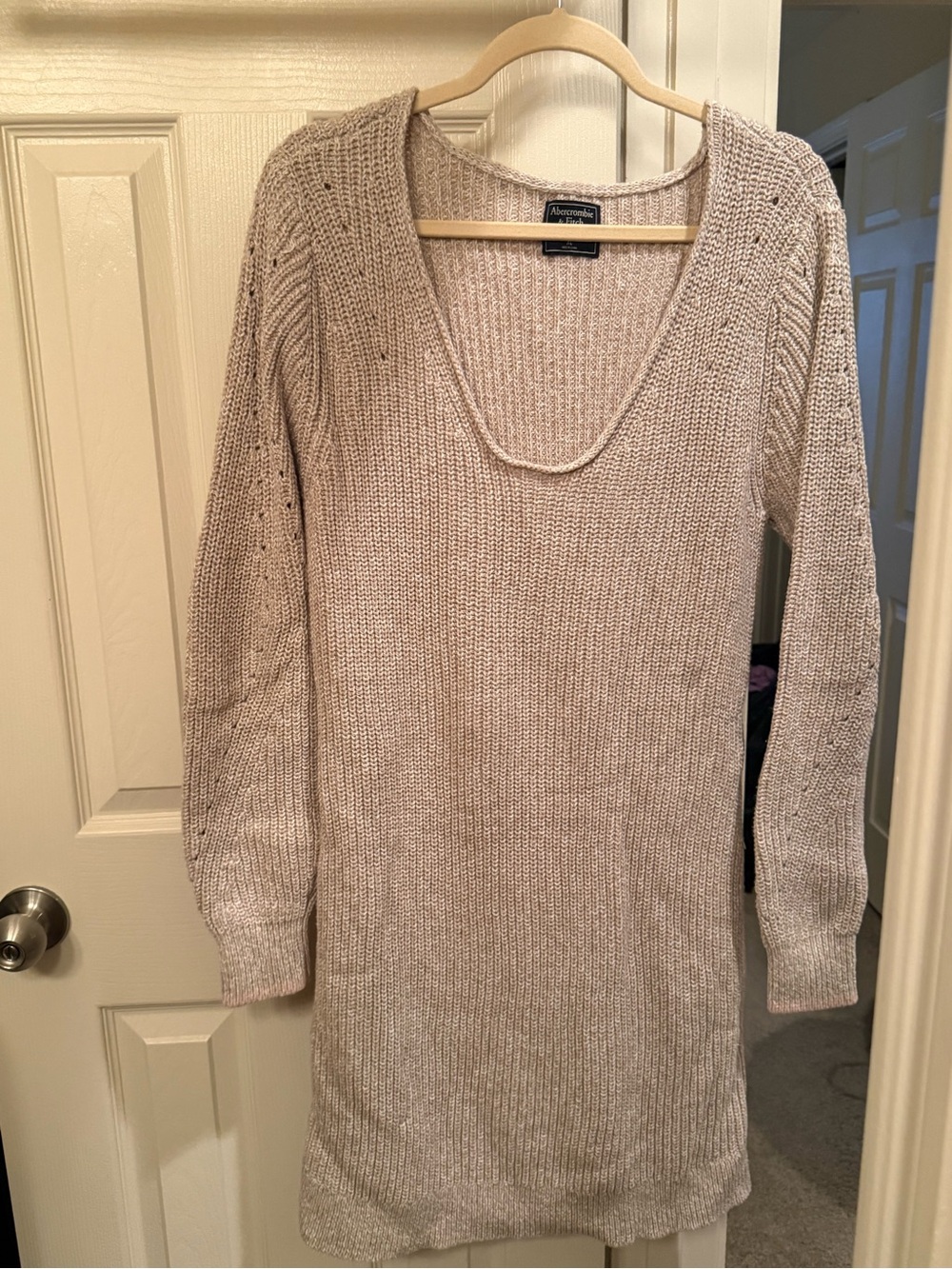 Abercrombie & Fitch Light Cream Scoop Neck Knit Sweater Dress